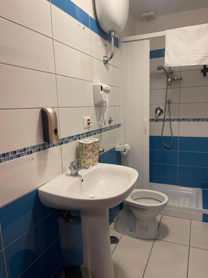 Hostel A I R H1O Neapol Zewnętrze zdjęcie